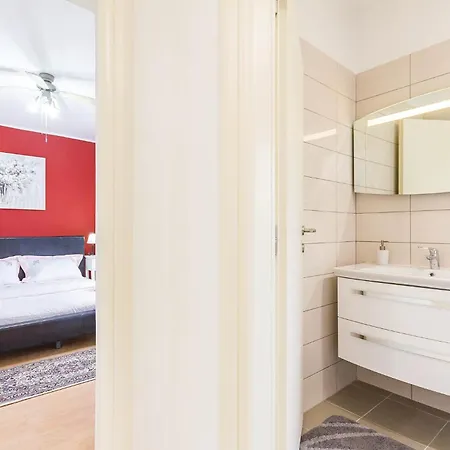 5 Bedroom Cozy In *