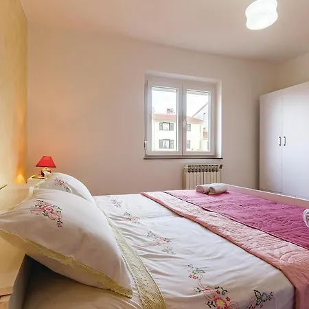 5 Bedroom Awesome In Semesterbostad